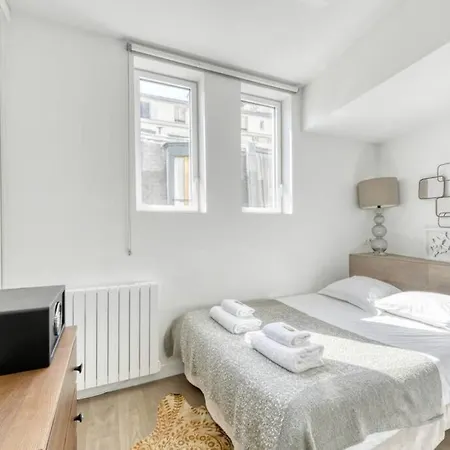 Cmg Butte Montmartre Berthe I Apartamento Paris
